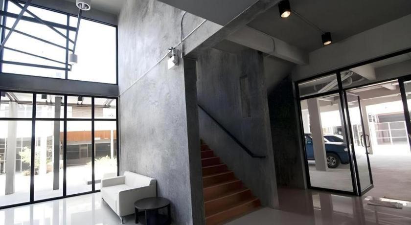 B2 Thippanate Boutique & Budget Hotel Chiang Mai Zewnętrze zdjęcie